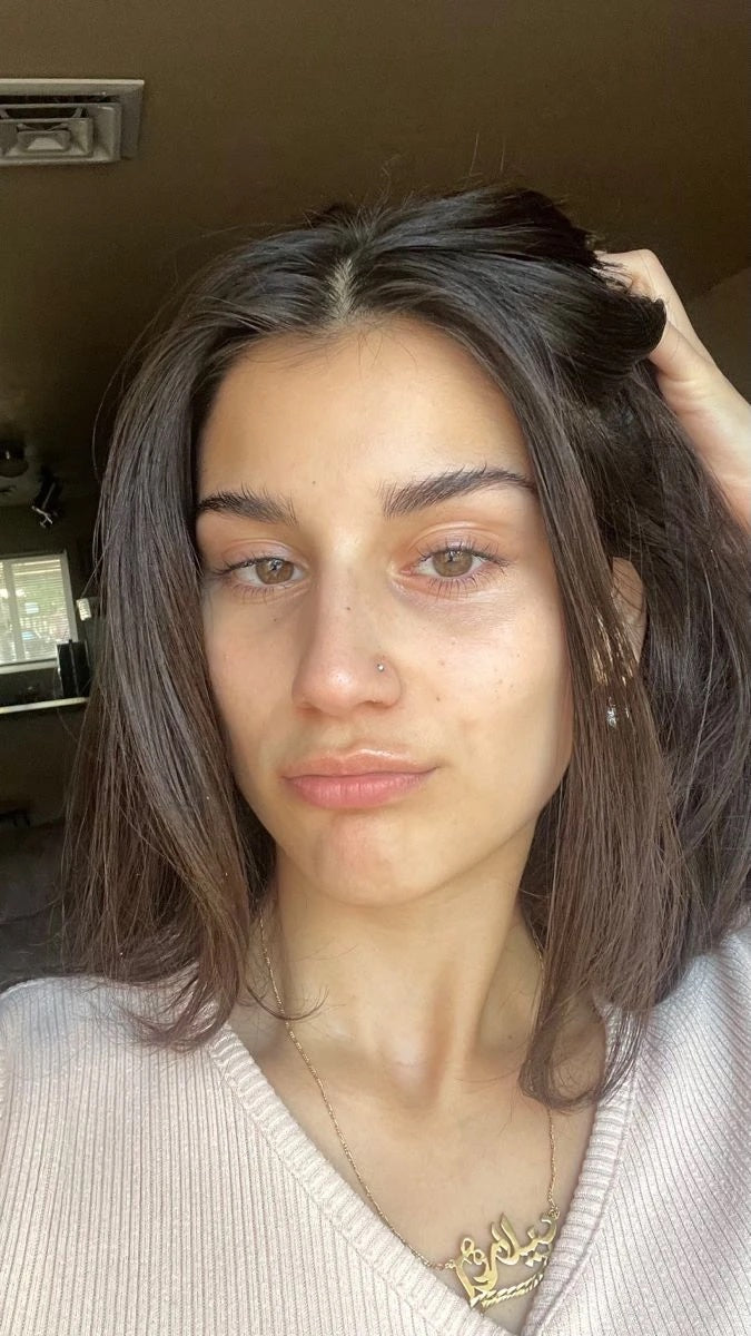 Dewy natural skin in daylight